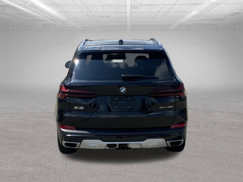 Used 2025 BMW X5 xDrive40i w/ Climate Comfort Package AWD/4WD image 4