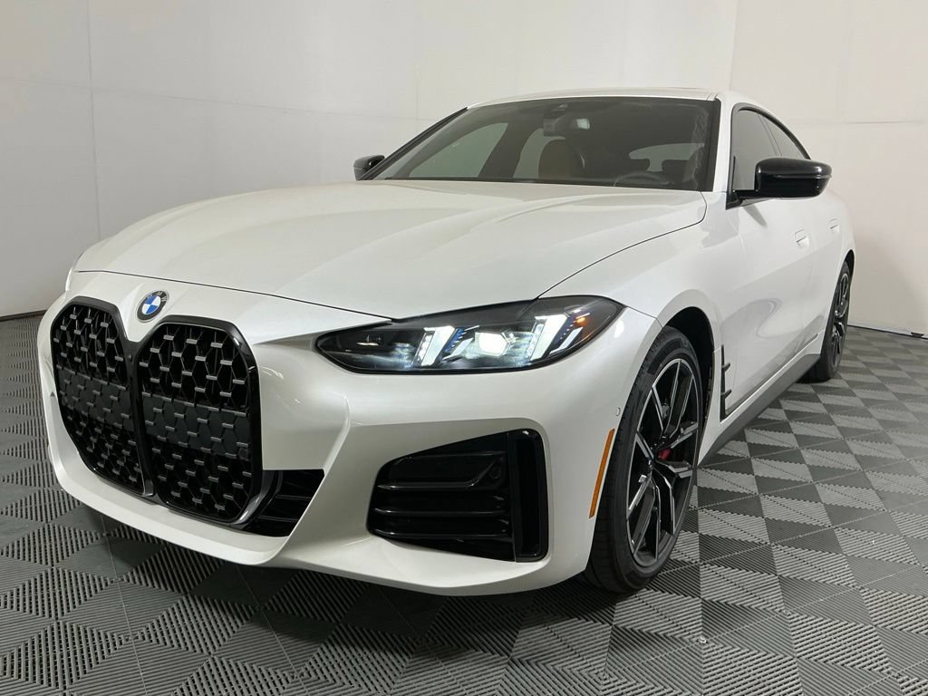 New 2026 BMW 430i xDrive w/ M Sport Package AWD/4WD image 2