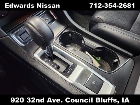 Used 2023 Subaru Ascent Limited image 33