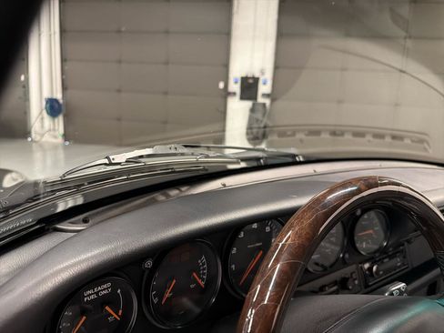 Used 1995 Porsche 911 Cabriolet image 26