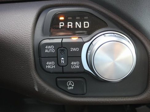 Used 2025 RAM 1500 Laramie w/ Laramie Southwest Edition image 19