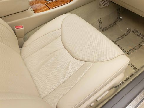 Used 2005 Lexus LS 430 RWD image 32