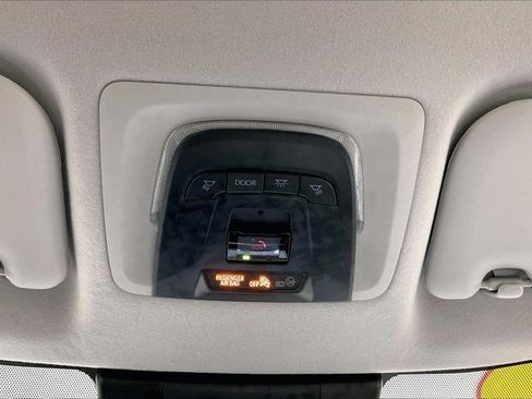 Certified 2026 Toyota Corolla Cross L FWD image 33