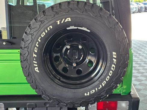 Used 1988 Suzuki Samurai 4WD Soft Top image 18