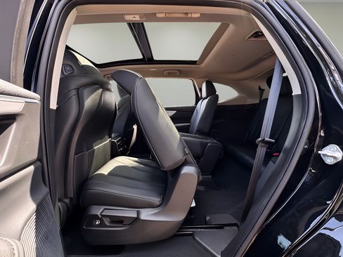 Used 2024 Acura MDX FWD image 21