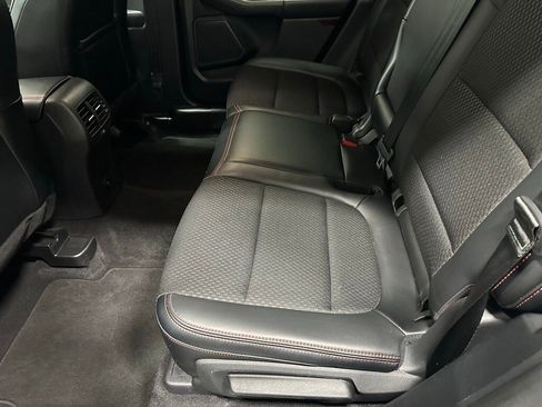 Used 2025 Ford Escape ST-Line image 40