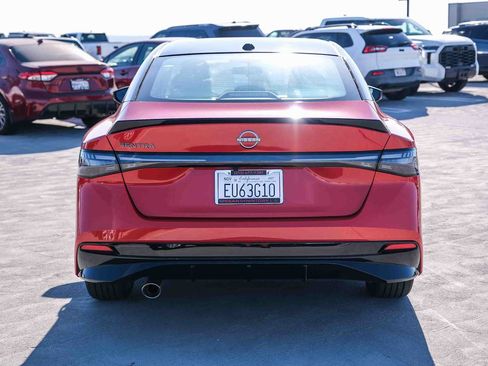 Used 2027 Nissan Sentra SR w/ Floor Mat Package FWD image 4