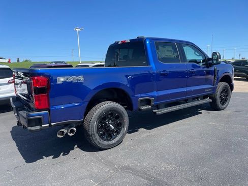 New 2026 Ford F250 XLT w/ XLT Premium Package AWD/4WD image 4