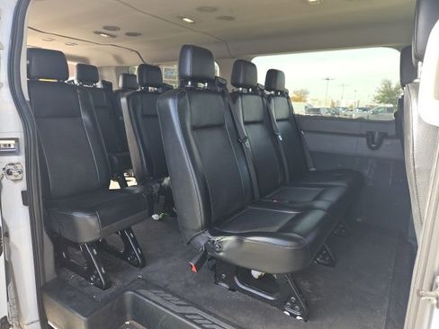 Used 2023 Ford Transit 350 XL image 4