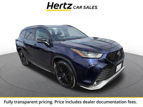 Used 2024 Toyota Highlander XSE FWD image 1
