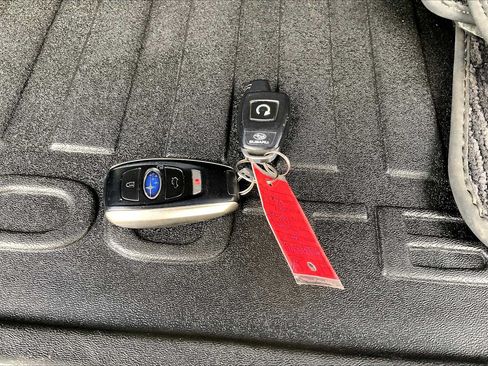 Used 2019 Subaru Outback 2.5i Limited AWD/4WD image 14
