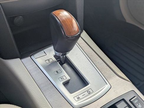 Used 2014 Subaru Outback 3.6R Limited w/ Moonroof Package image 14
