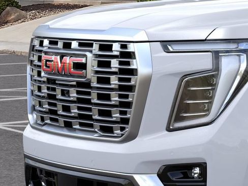 New 2026 GMC Yukon Denali AWD/4WD image 13