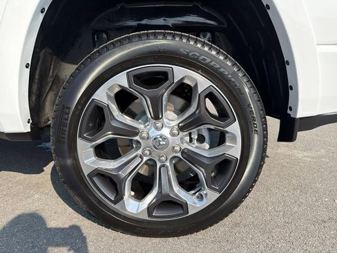 Used 2022 RAM 1500 Limited AWD/4WD image 14
