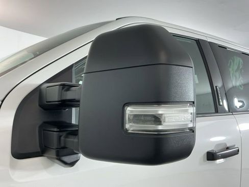 Used 2024 Ford F350 Platinum w/ Tremor Off-Road Package image 13