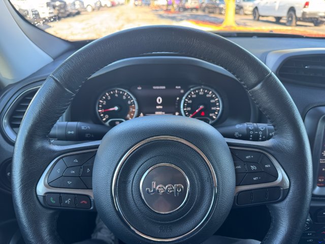 Certified 2022 Jeep Renegade Latitude w/ Convenience Group AWD/4WD image 22