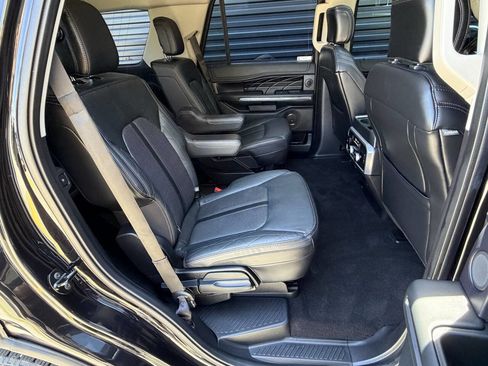 Used 2019 Ford Expedition Platinum AWD/4WD image 22