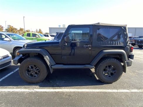 Used 2013 Jeep Wrangler Sport image 6