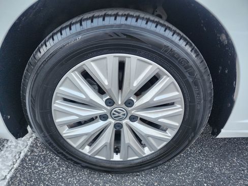 Used 2019 Volkswagen Jetta S w/ Driver Assistance Package FWD image 34