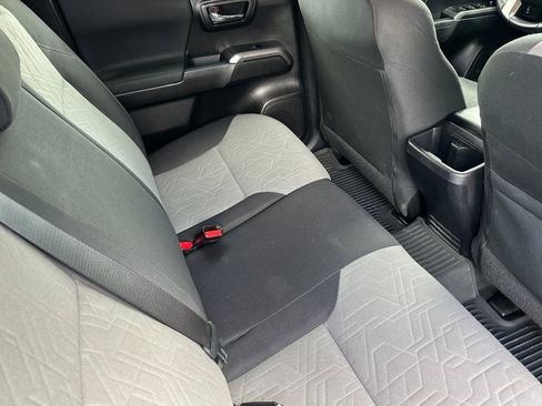Used 2021 Toyota Tacoma TRD Off-Road AWD/4WD image 16