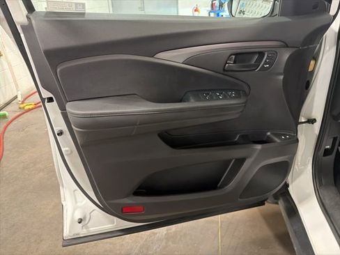 Used 2022 Honda Passport EX-L image 7