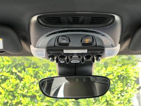 Used 2021 MINI Cooper 4-Door Hardtop image 40