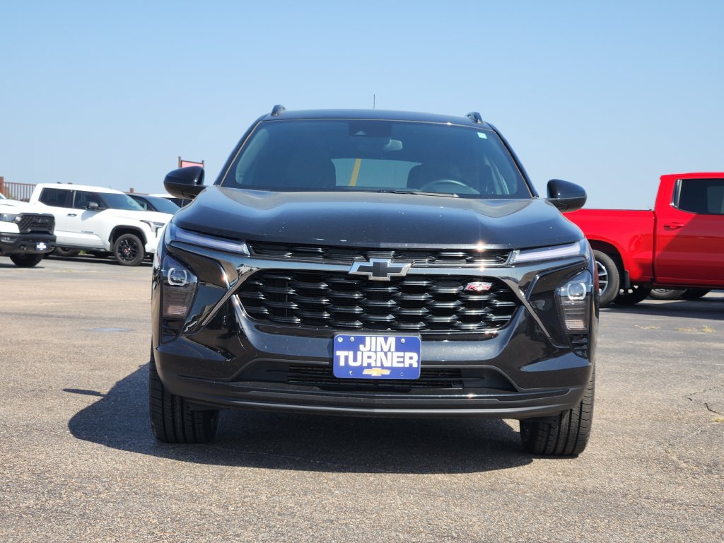 Used 2025 Chevrolet Trax RS w/ Driver Confidence Package FWD image 2