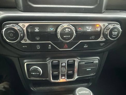 Used 2023 Jeep Gladiator Sport AWD/4WD image 25