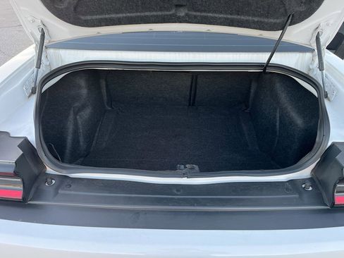 Used 2022 Dodge Challenger R/T Scat Pack w/ Driver Convenience Group image 25