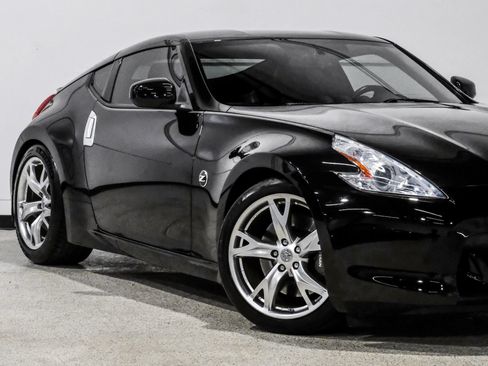 Used 2012 Nissan 370Z Touring w/ Sport Pkg RWD image 15