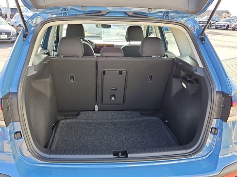 New 2026 Volkswagen Taos S image 7