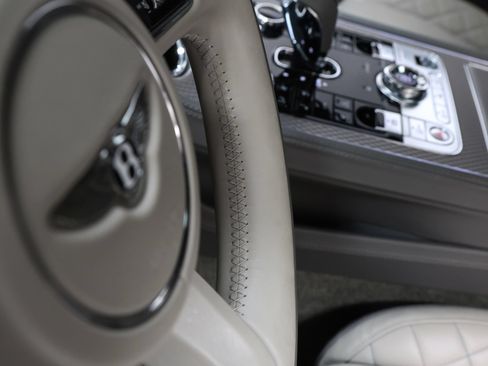 Used 2022 Bentley Continental GT AWD/4WD image 53