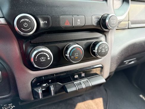 Used 2024 RAM 3500 Big Horn AWD/4WD image 34