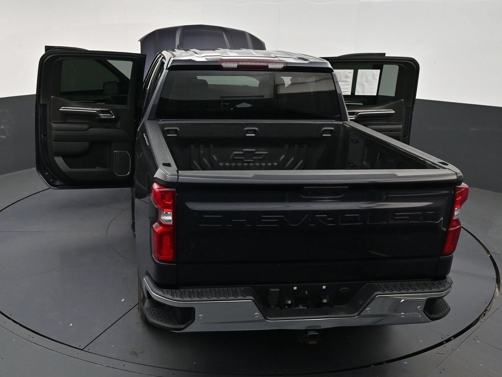 Used 2023 Chevrolet Silverado 1500 LTZ RWD image 31