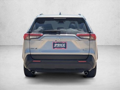 Used 2025 Toyota RAV4 LE image 7