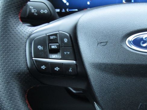 Used 2023 Ford Escape ST-Line Elite AWD/4WD image 26