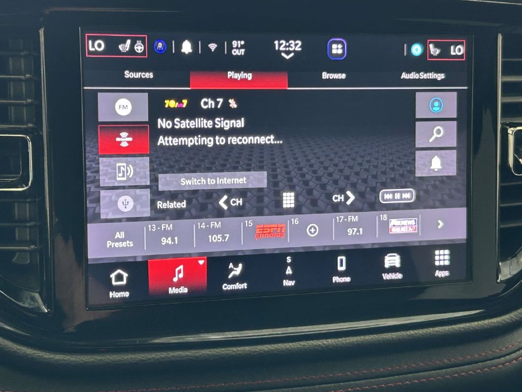 Used 2025 Dodge Durango GT RWD image 25