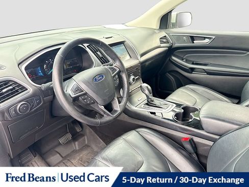 Used 2018 Ford Edge Titanium AWD/4WD image 14