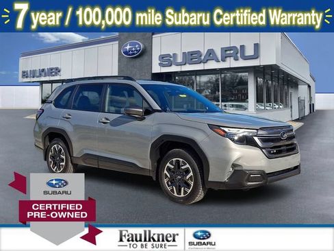 Used 2025 Subaru Forester Premium AWD/4WD image 1