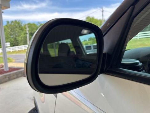 Used 2015 Kia Soul + FWD image 30