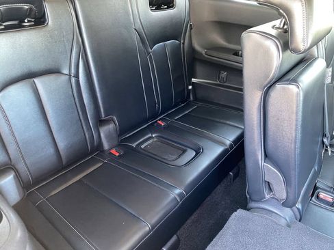 Used 2023 INFINITI QX60 Luxe w/ Cargo Package FWD image 11