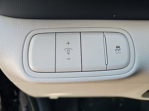 New 2026 Hyundai Venue SEL image 16