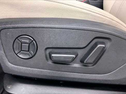 Used 2022 Audi A3 2.0T Premium Plus w/ Premium Plus Package FWD image 28