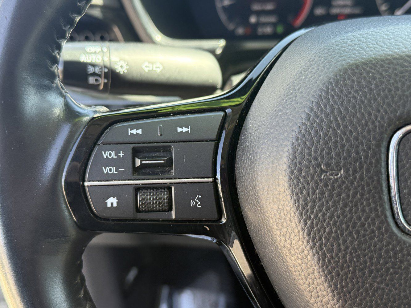 Used 2023 Honda CR-V EX-L image 17