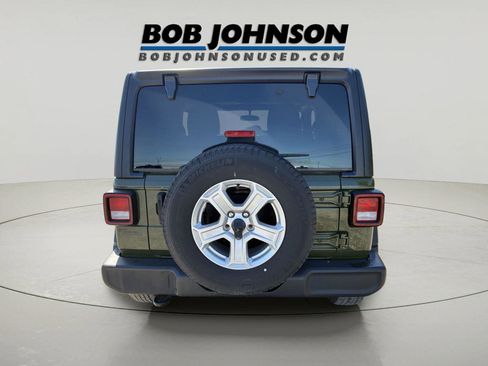 Used 2021 Jeep Wrangler Sport AWD/4WD image 5