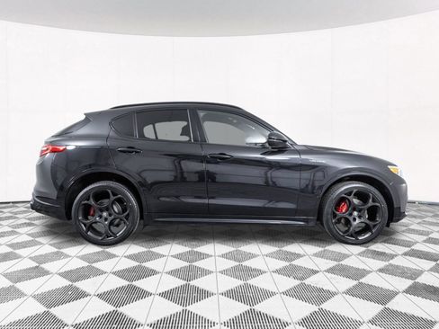 Used 2023 Alfa Romeo Stelvio Veloce AWD/4WD image 22