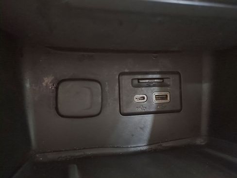 Used 2020 GMC Acadia Denali image 39