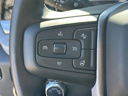 Used 2024 GMC Sierra 1500 SLE image 25