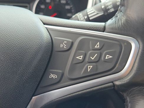 Used 2018 Chevrolet Equinox Premier image 29