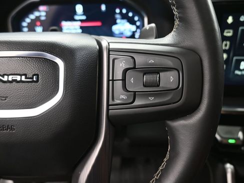 Used 2024 GMC Sierra 1500 Denali Ultimate image 2